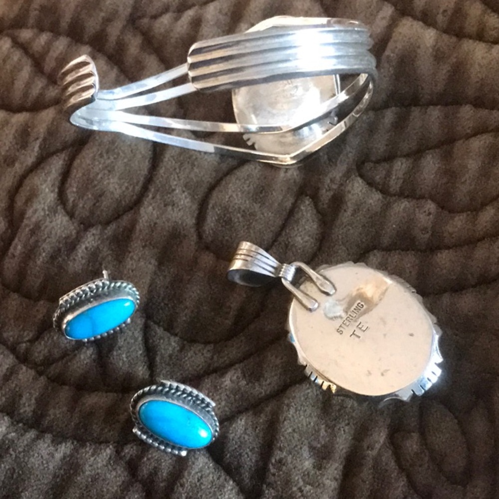 Turquoise and Silver Jewelry Set - Picture 2 of 2